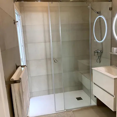 شقة 2, Old Town Charm *