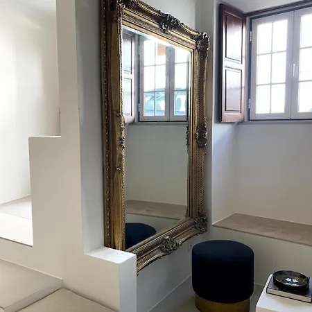 2, Old Town Charm לאגוּ‏ש