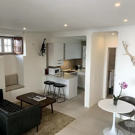 2, Old Town Charm Apartment Lagos