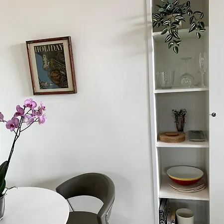 Apartment 2, Old Town Charm Lagos