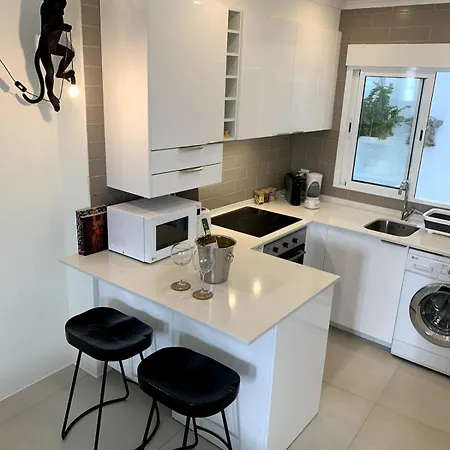 2, Old Town Charm לאגוּ‏ש