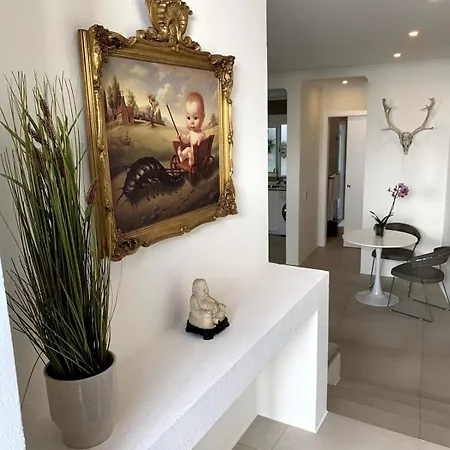 Apartment 2, Old Town Charm