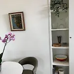 דירה 2, Old Town Charm לאגוּ‏ש
