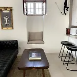 2, Old Town Charm Apartman Lagos